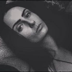 Meet your Posher, Alexandra