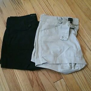 2 pairs of women's shorts