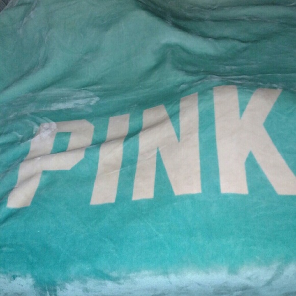Ombre Victoria secret pink sherpa blanket