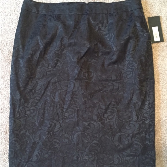 Black Floral Apt. 9 Pencil Skirt