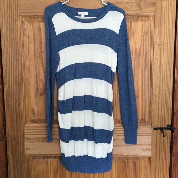 Maternity long length knit sweater, size medium.