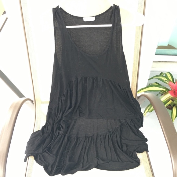 Tobi Tops - Tobi high low black ruffle top small