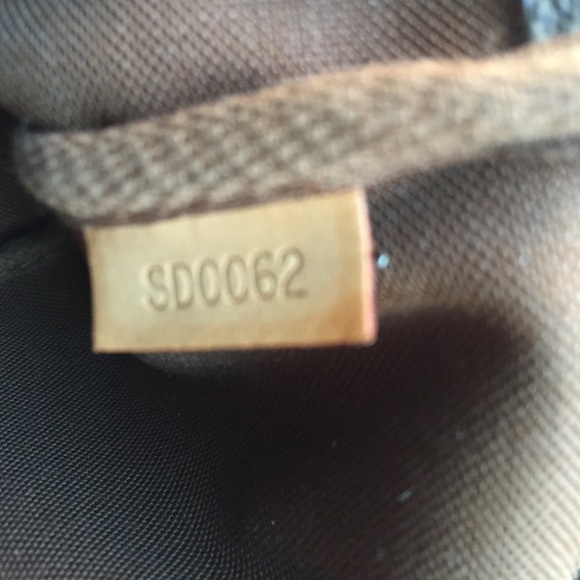 Louis Vuitton bag - Picture 4 of 4