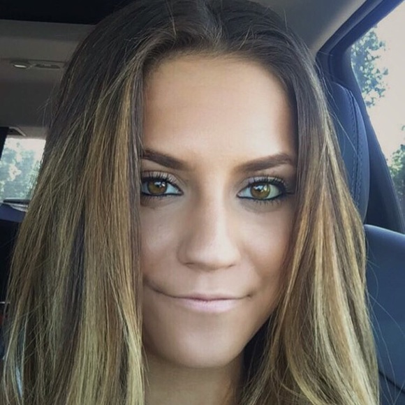 Meet your Posher, Kelli