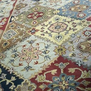 Meet your Posher, Cassandra