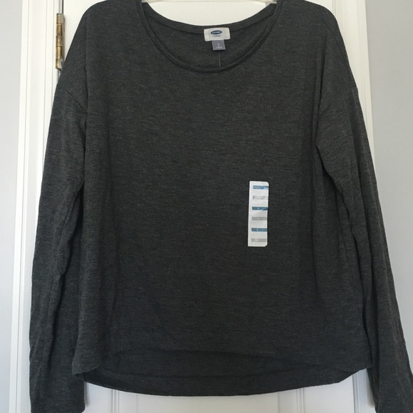 ⬇️PRICE DROP⬇️NWT Old Navy Gray Long Sleeved Shirt