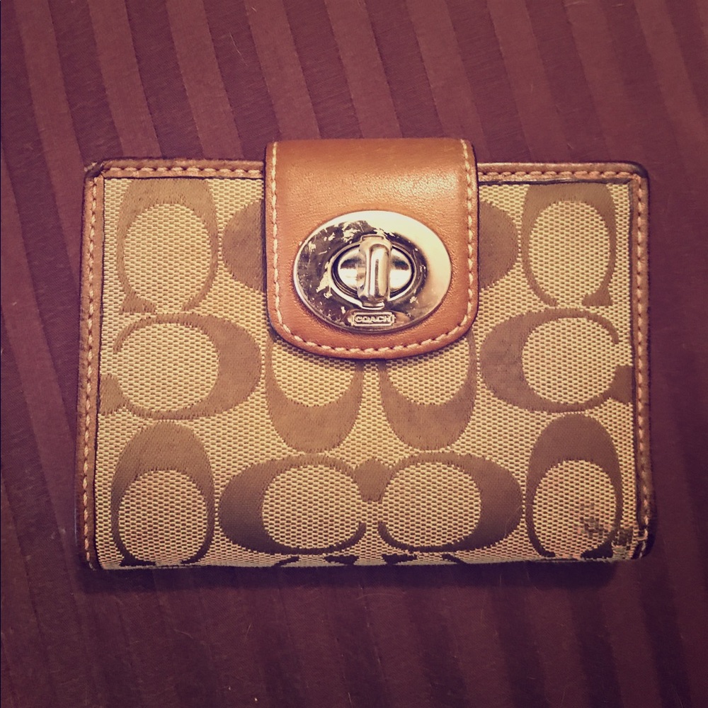 Coach wallet 😍