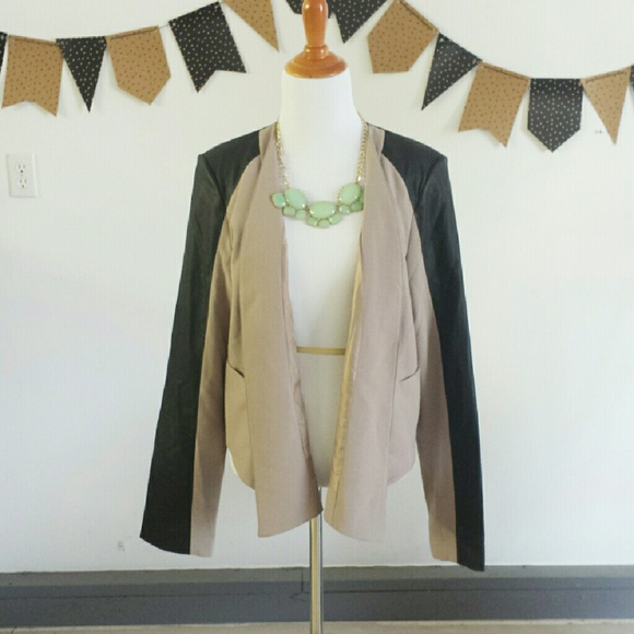 Jackets & Blazers - Tan & Black Colorblock Blazer