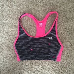 Sports bra