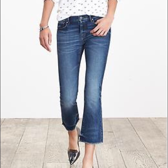 Banana Republic Denim - Banana Republic cropped flare jeans - size 28