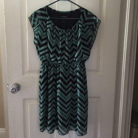 Green and Black Chevron Dress Perfect for Summer