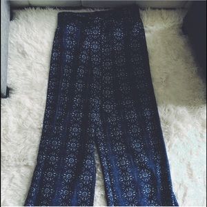 Flowy printed pants