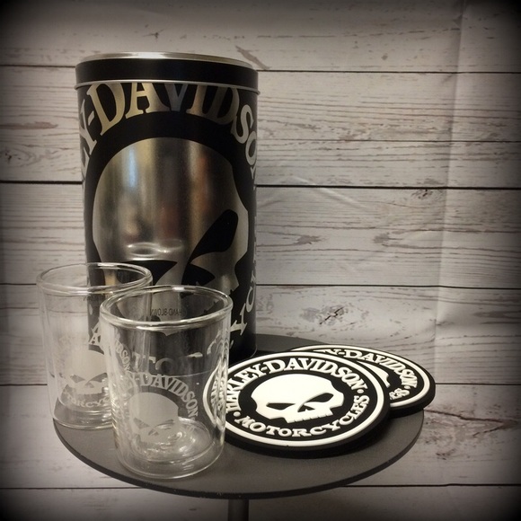 Harley-Davidson® Skull Shot Glass Set