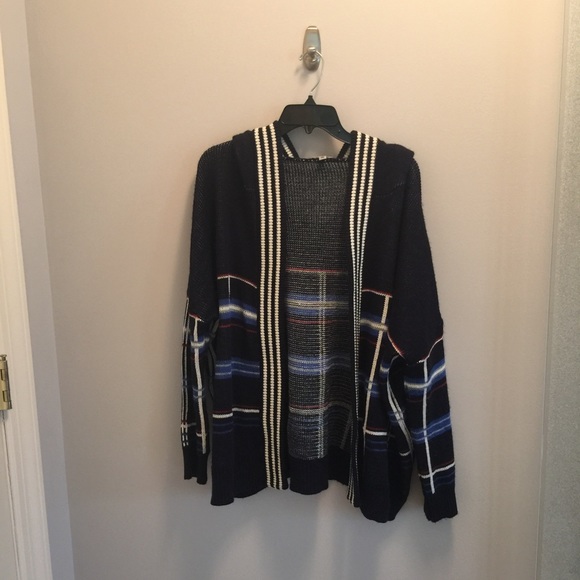 Urban Outfitters Jackets & Blazers - Urban Outfitters hooded cardigan