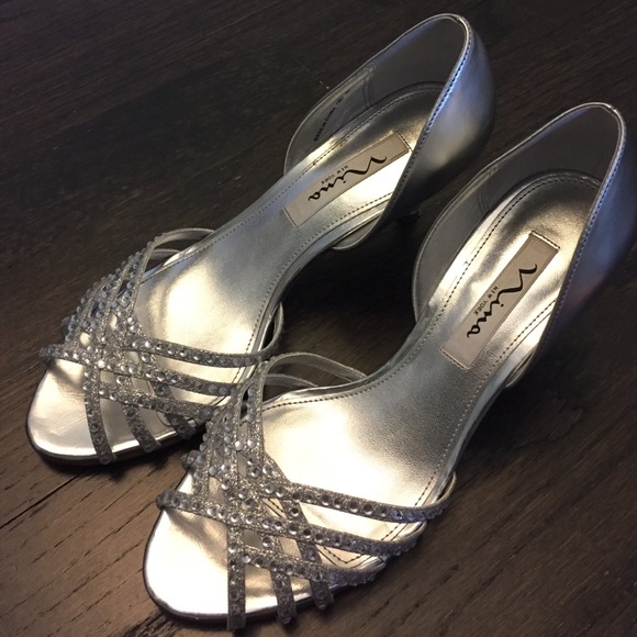 Silver strappy heels by Nina - Picture 1 of 3