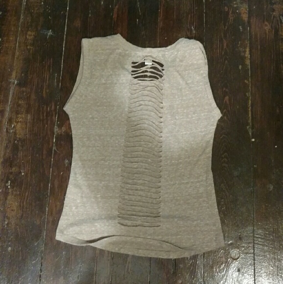 Tanktop - Picture 2 of 2