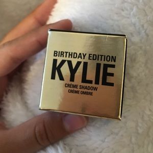 Kylie Rose Gold Creme Shadow[lowest price]