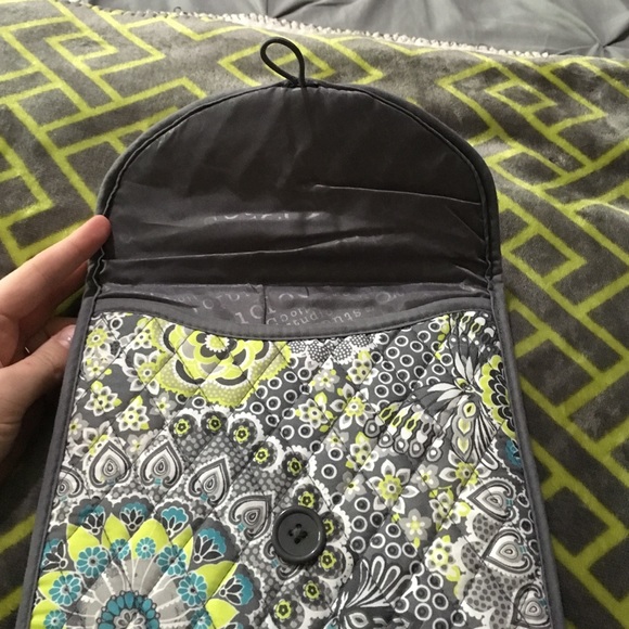 iPad case - Picture 2 of 3