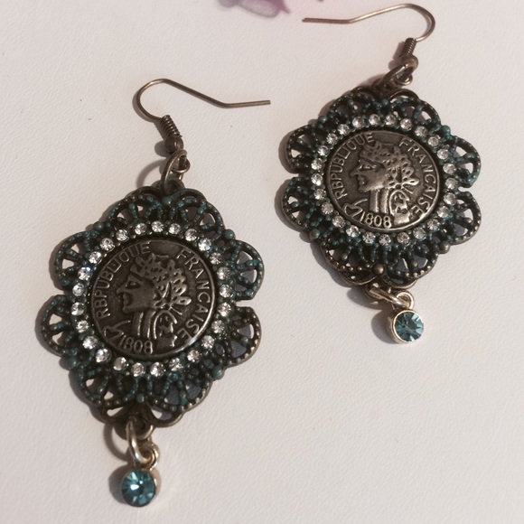 Teal Framed Roman Inspired Coin Earrings - Picture 4 of 4