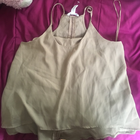 Tan tank