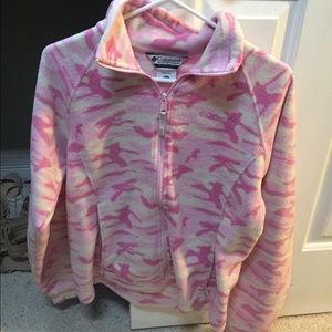 Pink camo Columbia fleece jacket