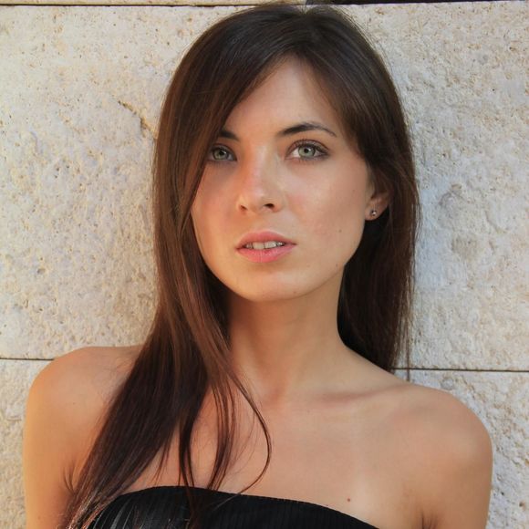Meet your Posher, Elina