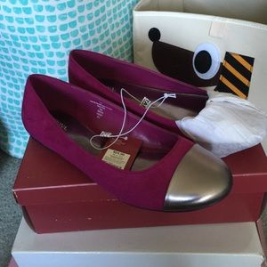 Magenta flats with gunmetal capped toe