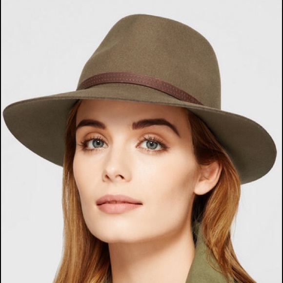 rag & bone Accessories - NWOT Rag and Bone Leather trimmed wool felt fedora