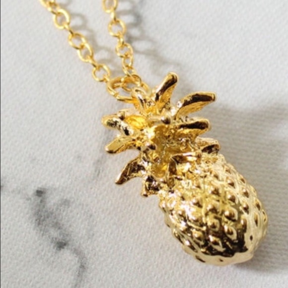 Pineapple necklace