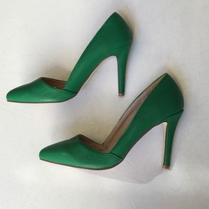 Baldi green classic pump heel