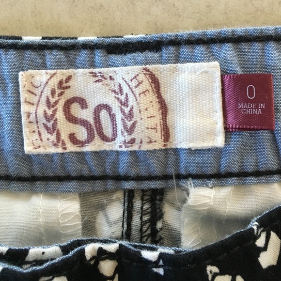 Patterned shorts - Picture 3 of 4