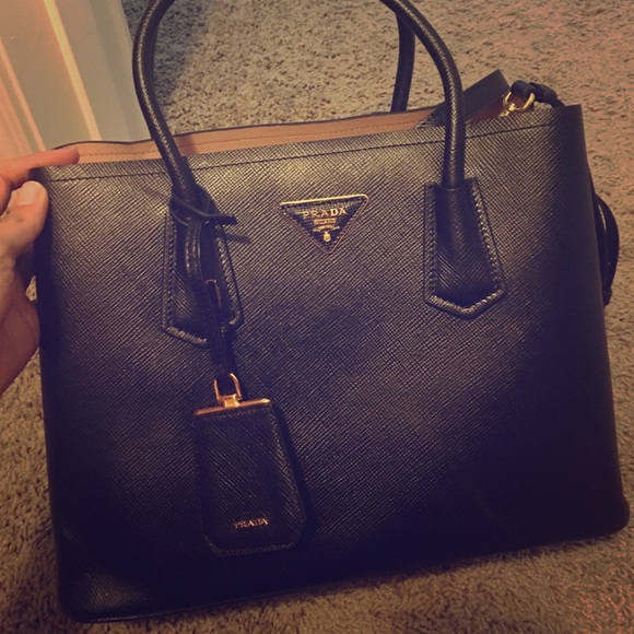 Prada Saffiano cuir bag small