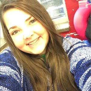 Meet your Posher, Christy