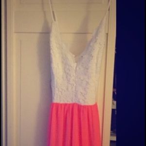 Gorgeous filly flair maxi dress.
