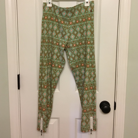 Matilda Jane 435 Print It capri leggings