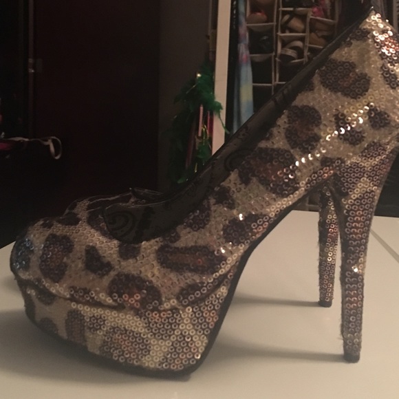 Sequin Leopard Pumps