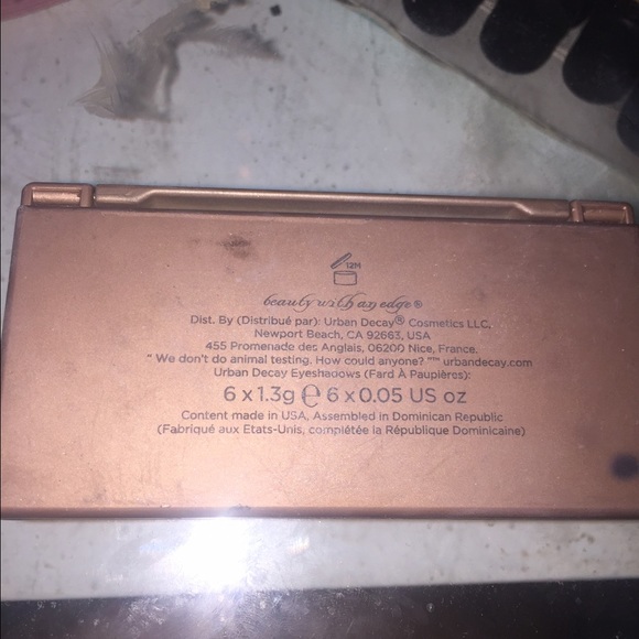 URBAN DECAY Naked Basics pallet - Picture 2 of 3