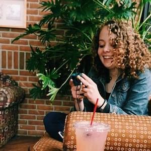 Meet your Posher, Leah