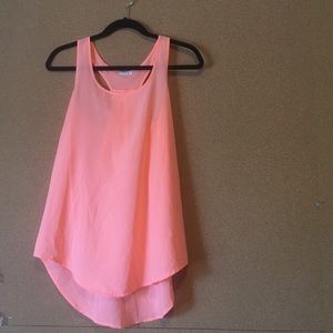 Coral razorback tank top