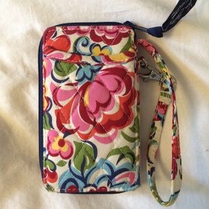 NEVER USED Vera Bradley Wristlet