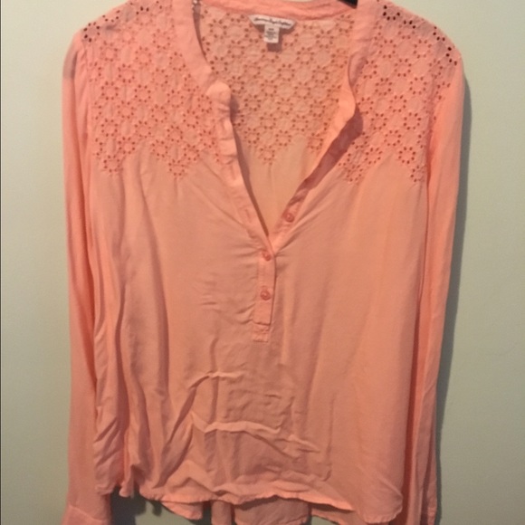 Eyelet top
