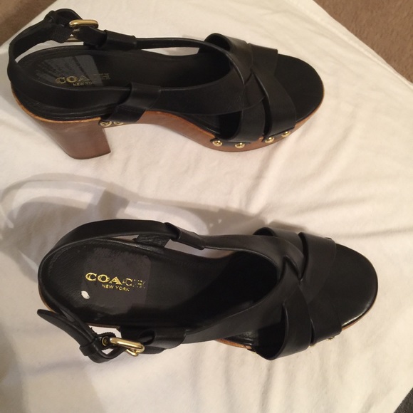 Coach platform wooden heels. - Picture 2 of 3