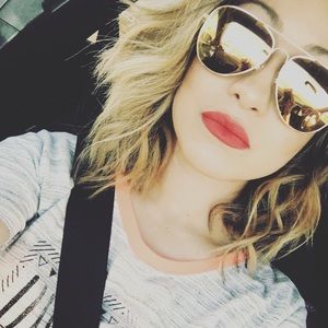 Meet your Posher, Veronica