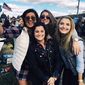 Meet your Posher, Megan