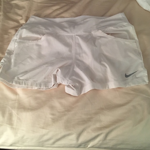 White nike shorts
