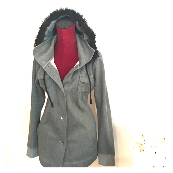 Lightweight gray herringbone button up jacket!!