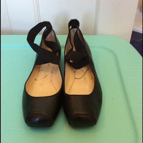 Jessica Simpson ballet flat