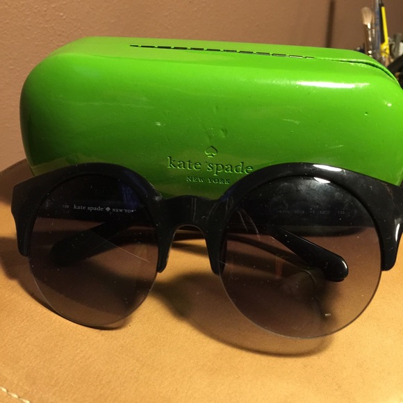 Kate Spade Sun glasses " wink wink" with case - Picture 1 of 4