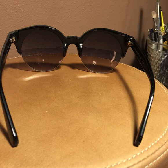 Kate Spade Sun glasses " wink wink" with case - Picture 4 of 4