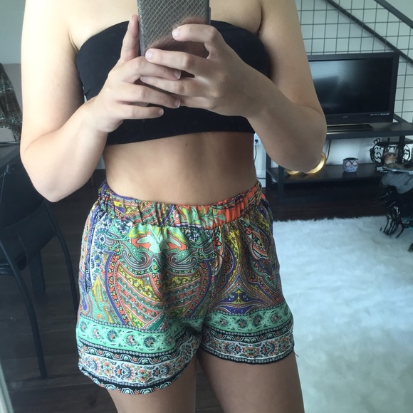 Paisley print short